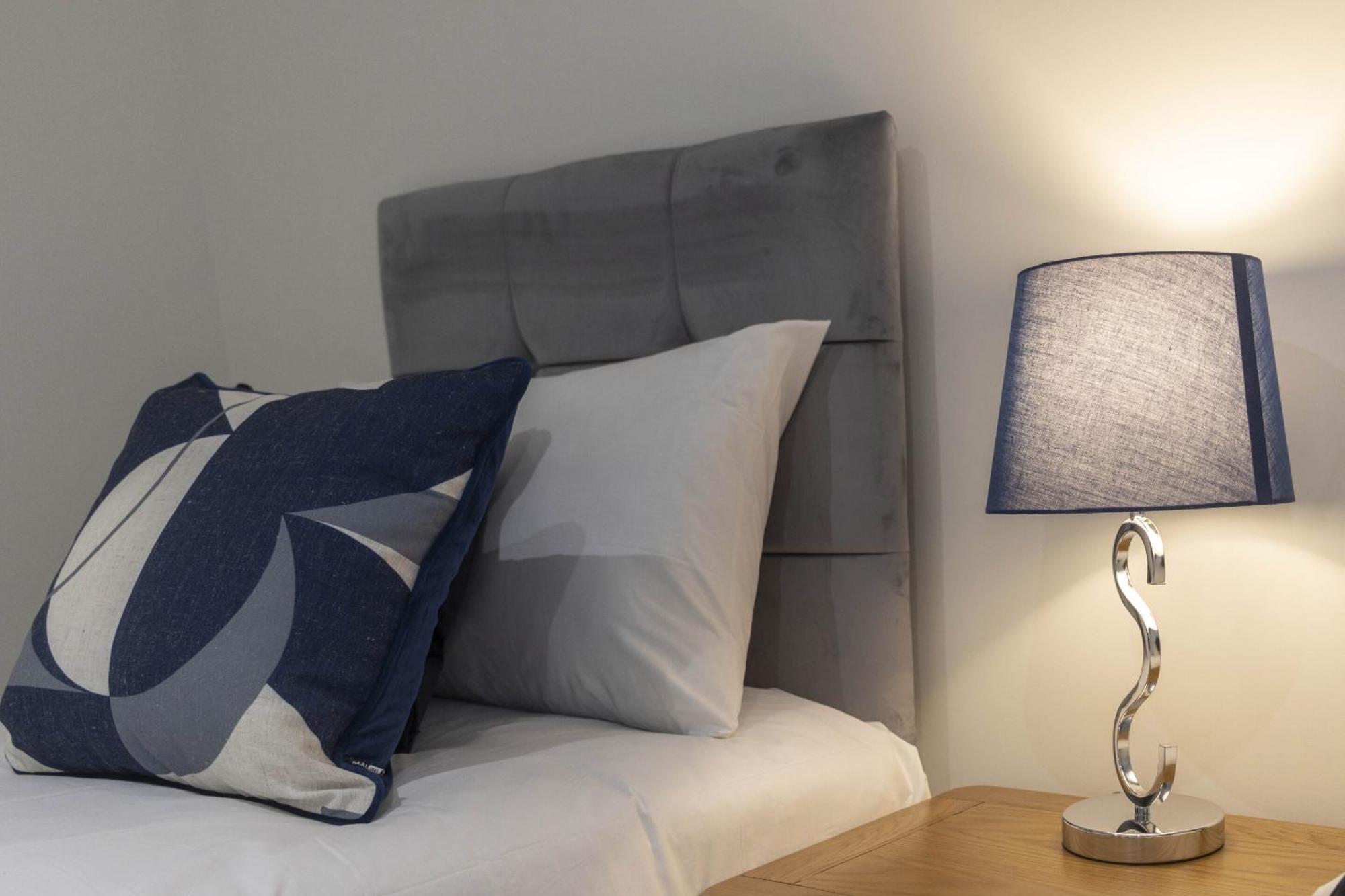 דירות אקסטר Linacre 11 - Modern 2 Bed Behind The Cathedral With Free Parking And Fast Wifi מראה חיצוני תמונה